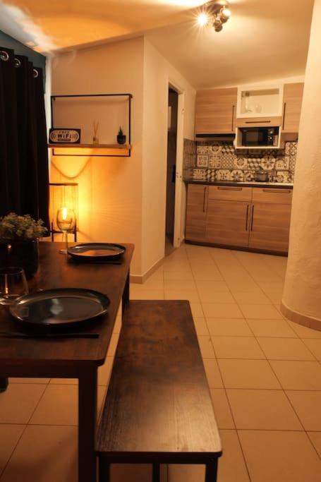 Appartement Centre Ville -- Pierrelatte ภายนอก รูปภาพ