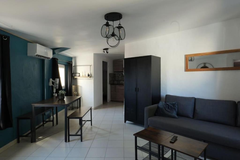 Appartement Centre Ville -- Pierrelatte ภายนอก รูปภาพ